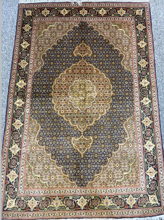 Persian Mahi Tabriz Handmade Carpet – Silk & Wool Double Knotted High Quality Rug (3x5 ft)
