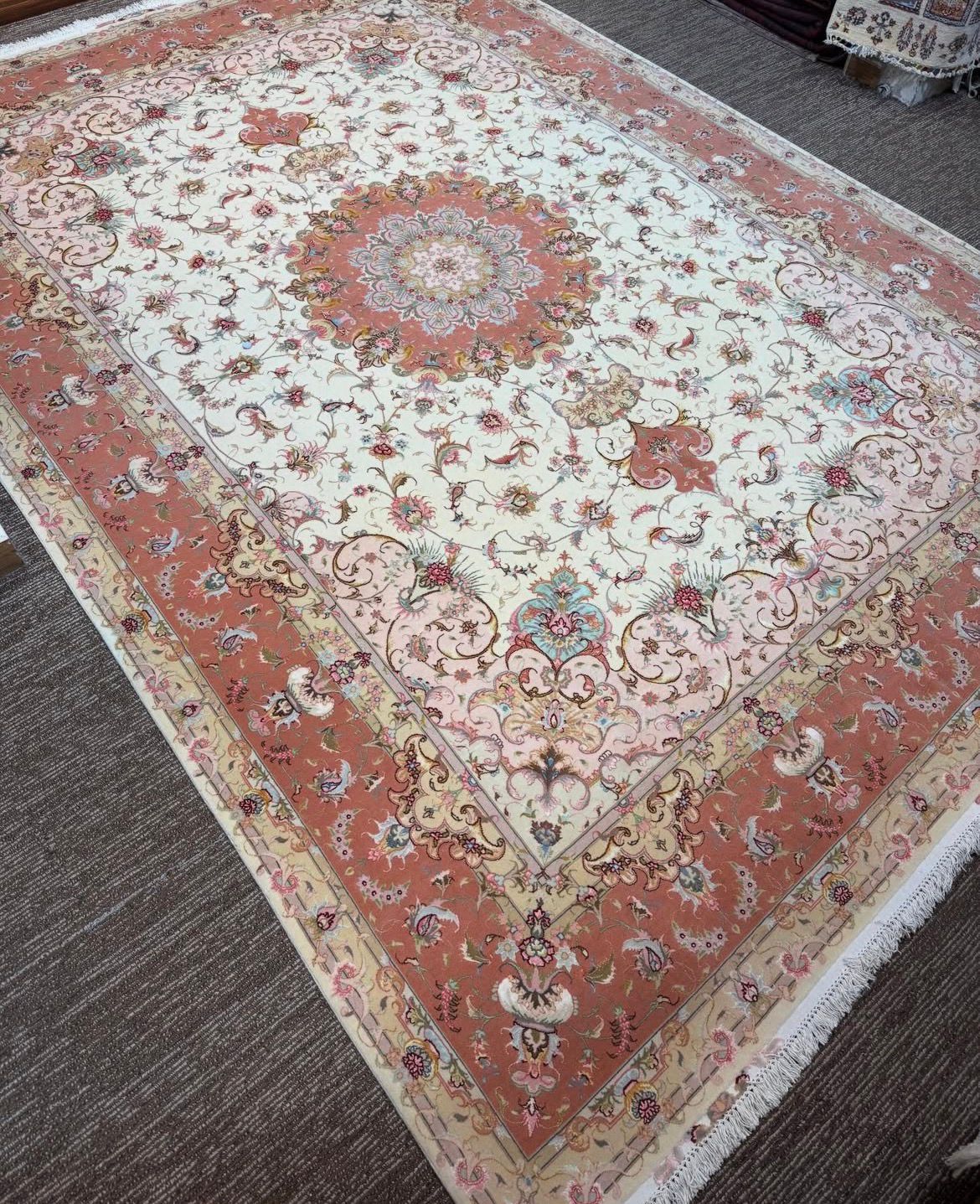 Royal Family Tabriz Handmade Persian Rug – Silk & Wool Luxury Carpet