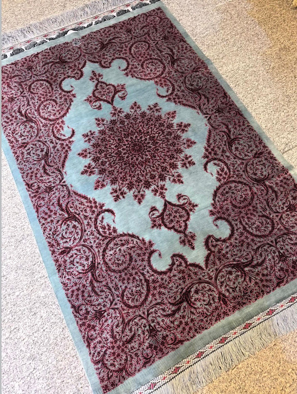 Persian Qom 100% Silk Handmade Rug – Premium Quality – 2.5x4 Feet