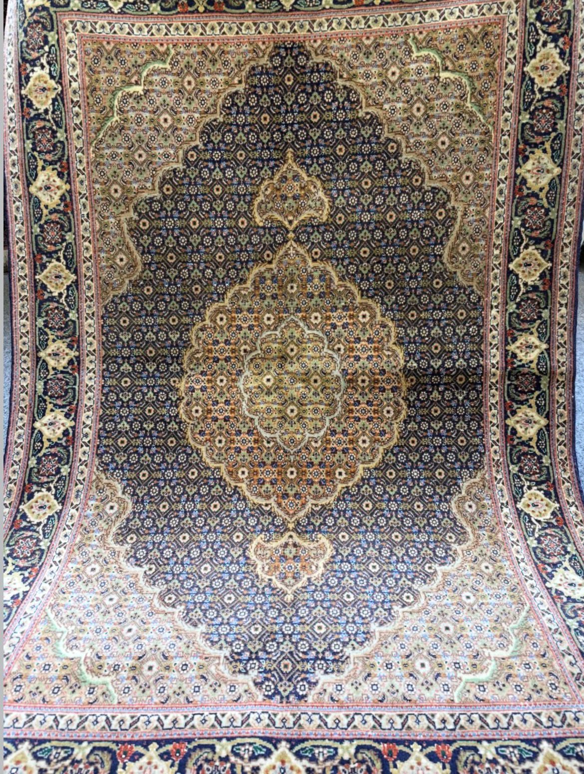 Persian Mahi Tabriz Handmade Carpet – Silk & Wool Double Knotted High Quality Rug (3x5 ft)