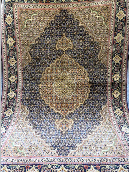 Persian Mahi Tabriz Handmade Carpet – Silk & Wool Double Knotted High Quality Rug (3x5 ft)
