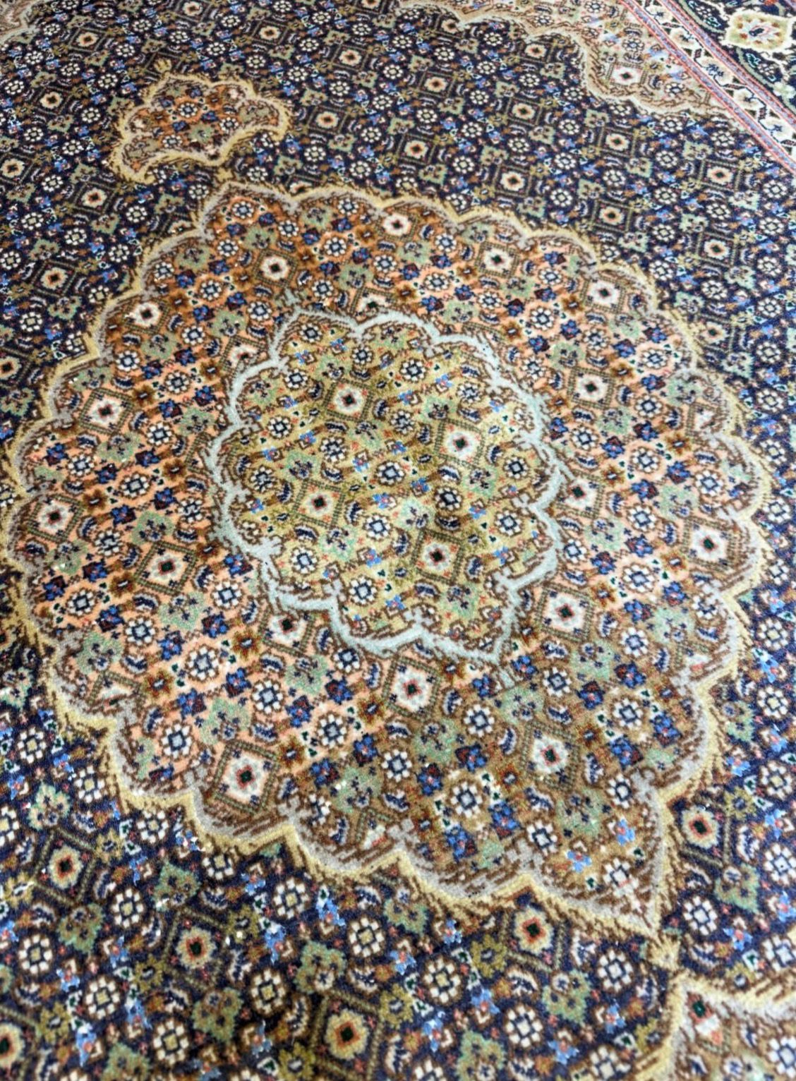 Persian Mahi Tabriz Handmade Carpet – Silk & Wool Double Knotted High Quality Rug (3x5 ft)