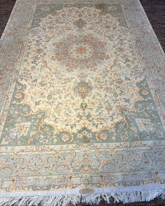 Handmade Royal Tabriz Persian Rug – 2x3 Meter Pure Wool & Silk