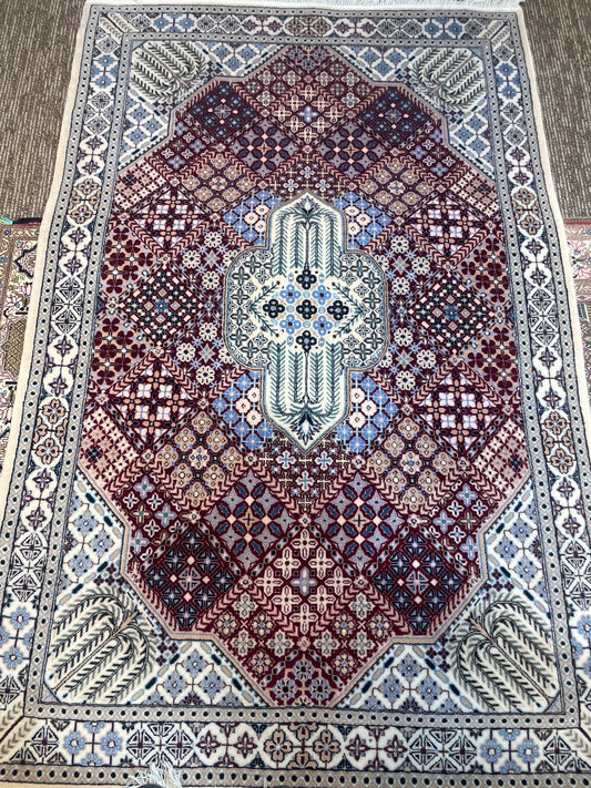 Naheem Persian Rug 6x4 Feet – Fine Quality Handmade Carpet with Natural Colours